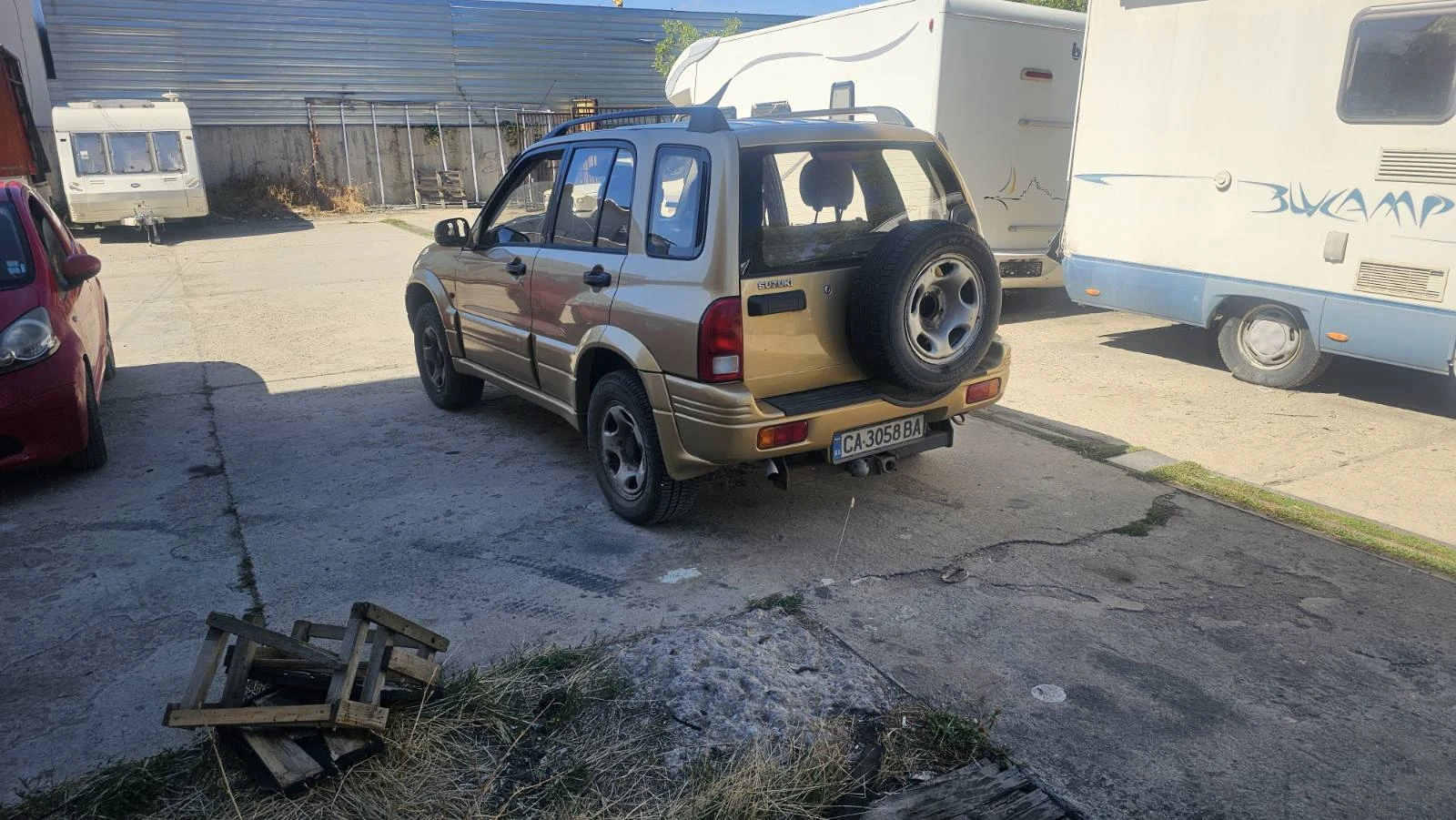 Suzuki Vitara 2.0 I, снимка 3 - Автомобили и джипове - 56073901