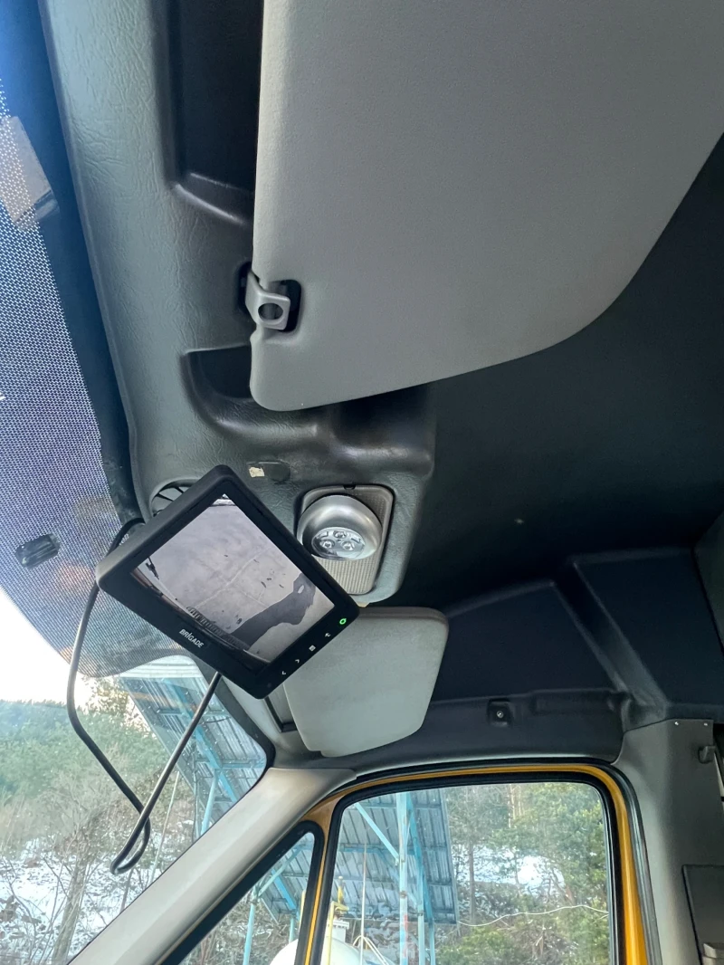 Mercedes-Benz Sprinter 313 2.2, снимка 10 - Бусове и автобуси - 49832051