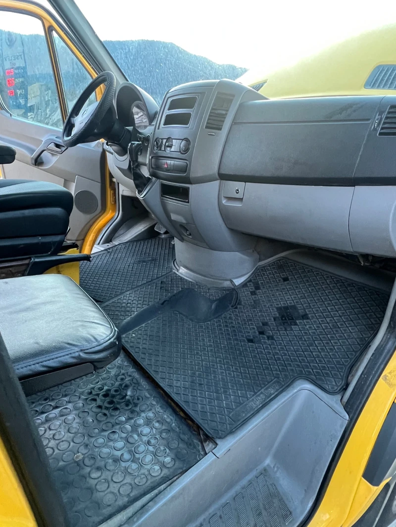 Mercedes-Benz Sprinter 313 2.2, снимка 13 - Бусове и автобуси - 49832051