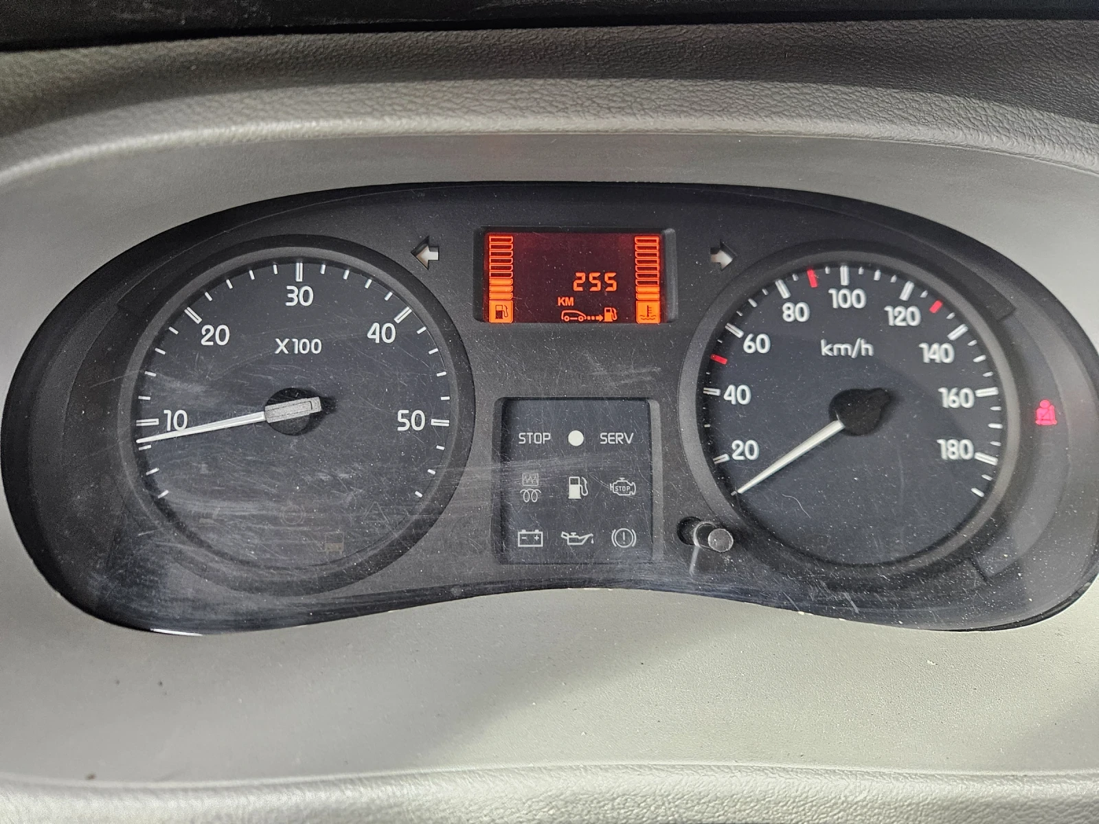 Renault Master 2.5 dci, снимка 4 - Бусове и автобуси - 54031785