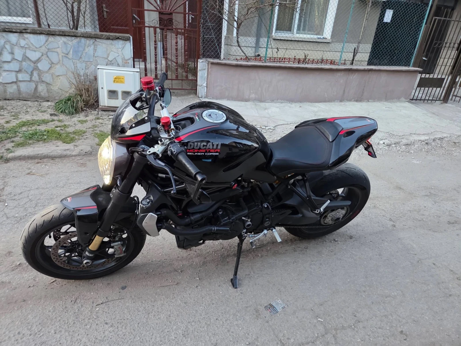 Ducati Monster 1200 R , снимка 3 - Мотоциклети и мототехника - 53860378