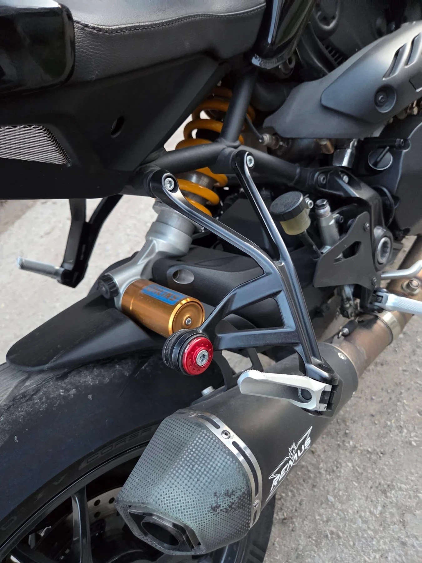 Ducati Monster 1200 R , снимка 10 - Мотоциклети и мототехника - 53860378