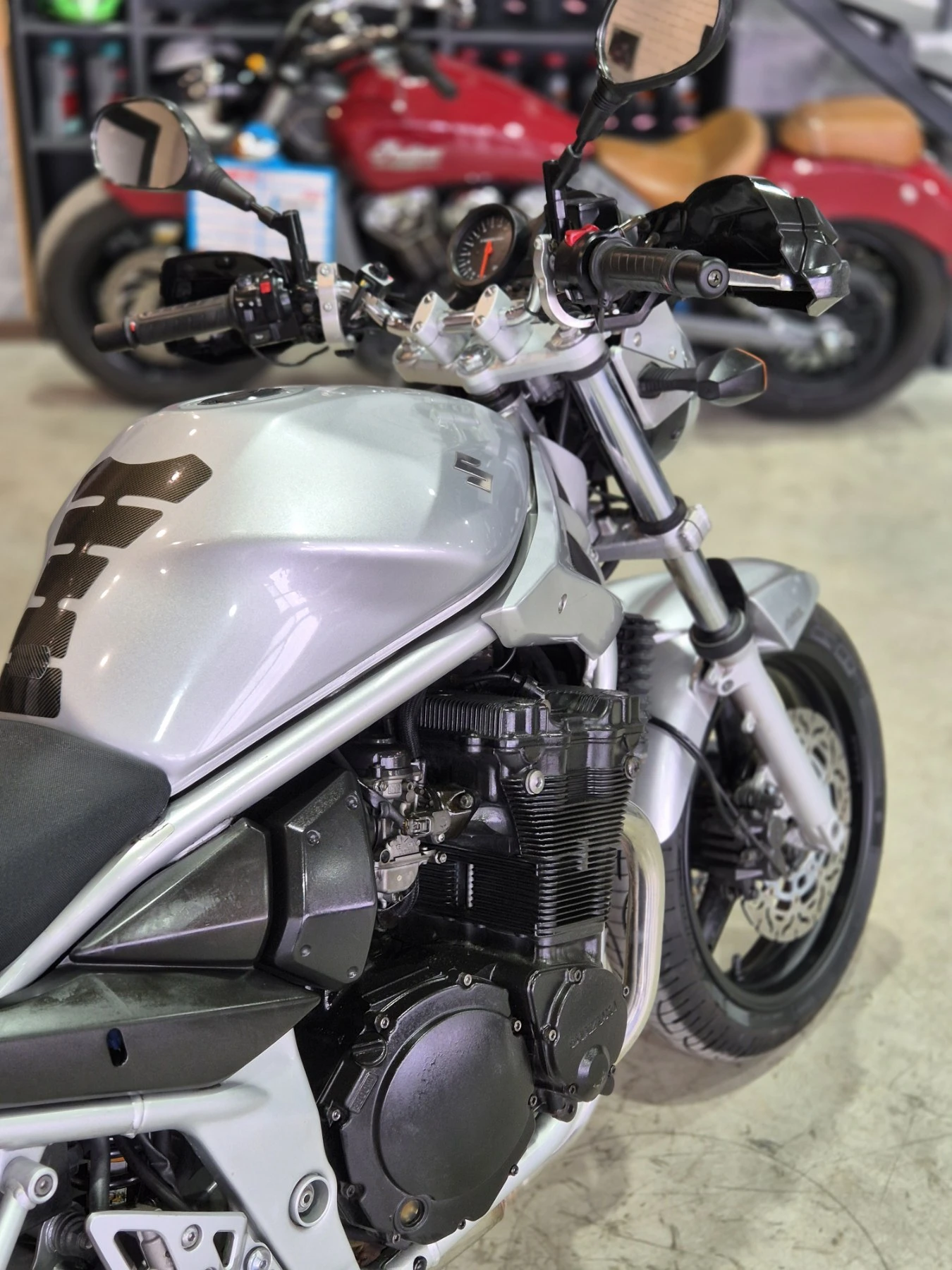 Suzuki Bandit GSF 650 ABS!!! Нов внос от ШВЕЙЦАРИЯ!!!, снимка 11 - Мотоциклети и мототехника - 55656201