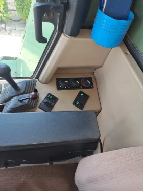 Обява за продажба на Комбайн John Deere 2066+ адаптер за царевица ~65 000 лв. - изображение 8 | Auto.bg Обява за продажба на Комбайн John Deere 2066+ адаптер за царевица ~65 000 лв. - изображение 8