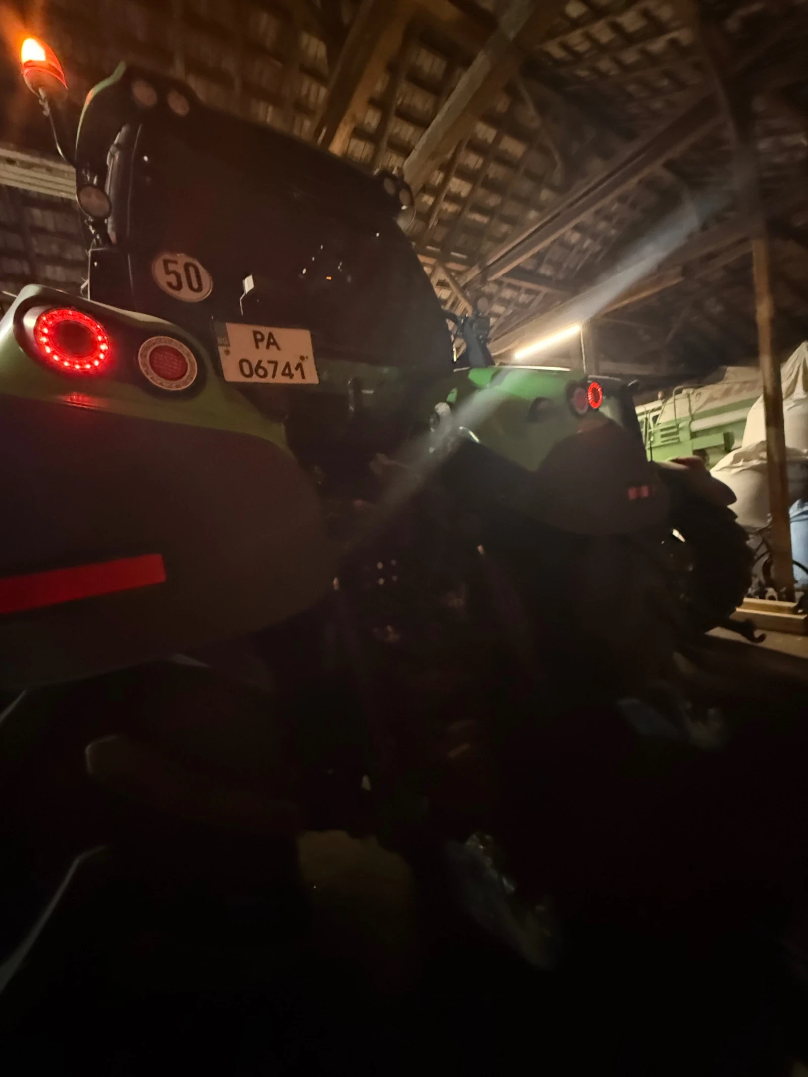 Трактор Deutz-Fahr 9340 TTV agrotron  - изображение 4