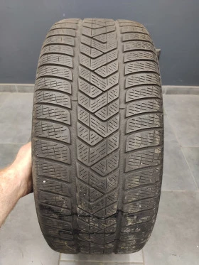 Гуми Зимни 255/45R20, снимка 2 - Гуми и джанти - 44310767