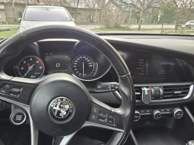 Alfa Romeo Giulia 180 RWD, снимка 7