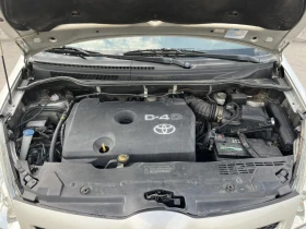 Toyota Corolla verso 2.2 D4D 136к 6 СКОРОСТИ КЛИМАТРОНИК АВТОПИЛОТ, снимка 16