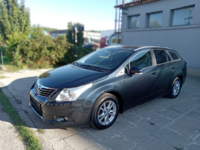 Toyota Avensis 1.8 Навигация , снимка 1 - Автомобили и джипове - 47479153