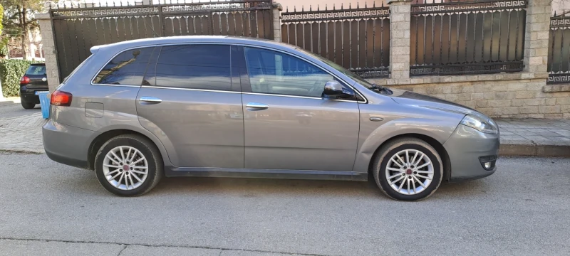 Fiat Croma 1.9MJet, снимка 2 - Автомобили и джипове - 48344371