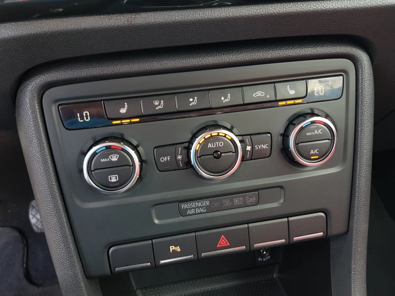 VW Beetle Maggiolino DESIGN 50S 1.6 TDI 105 К.С. ЛИЗИНГ, снимка 14 - Автомобили и джипове - 50108998