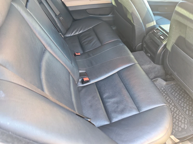 BMW 520, снимка 13 - Автомобили и джипове - 52321792