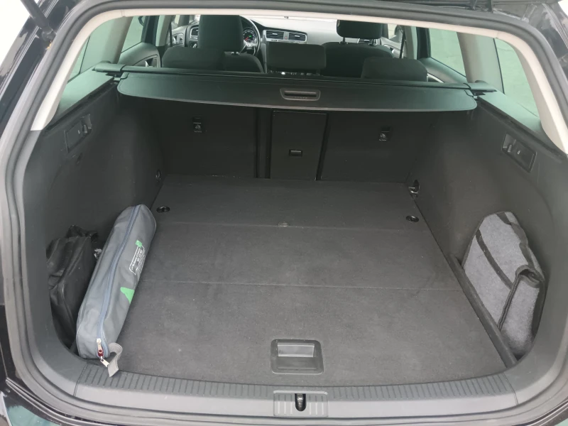 VW Golf MK 7.5 Facelift/2.0 TDI 150 к.с/Full LED/Distronic, снимка 9 - Автомобили и джипове - 52488616