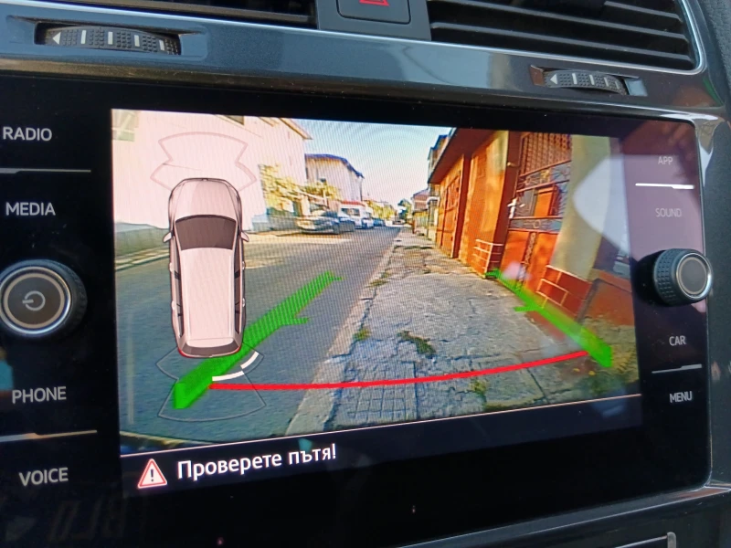 VW Golf MK 7.5 Facelift/2.0 TDI 150 к.с/Full LED/Distronic, снимка 15 - Автомобили и джипове - 52488616