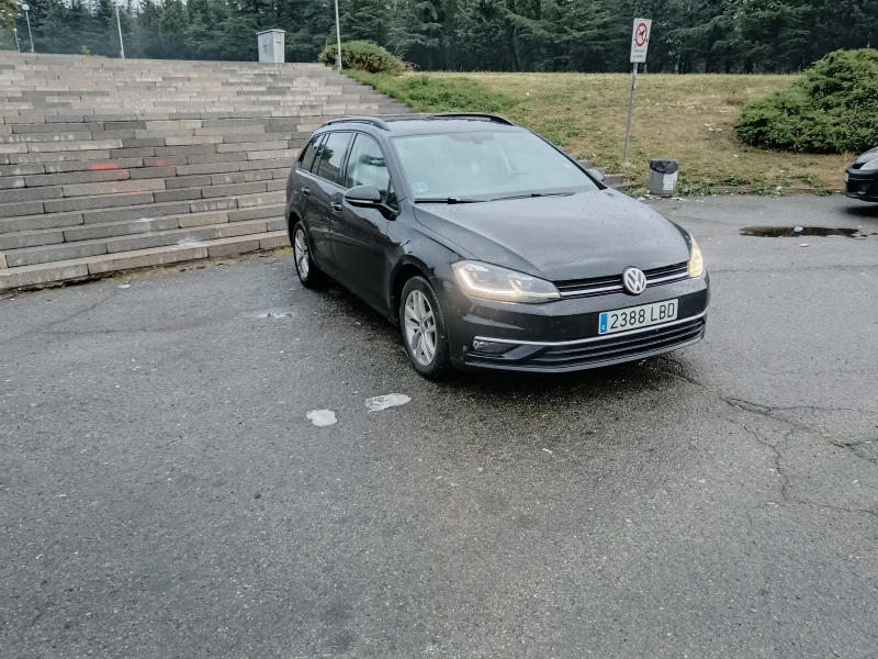 VW Golf MK 7.5 Facelift/2.0 TDI 150 к.с/Full LED/Distronic, снимка 2 - Автомобили и джипове - 52488616