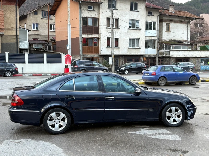 Mercedes-Benz E 270, снимка 5 - Автомобили и джипове - 52588354