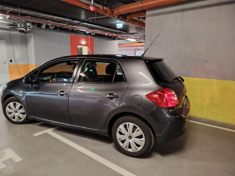 Toyota Auris, снимка 4 - Автомобили и джипове - 52956874