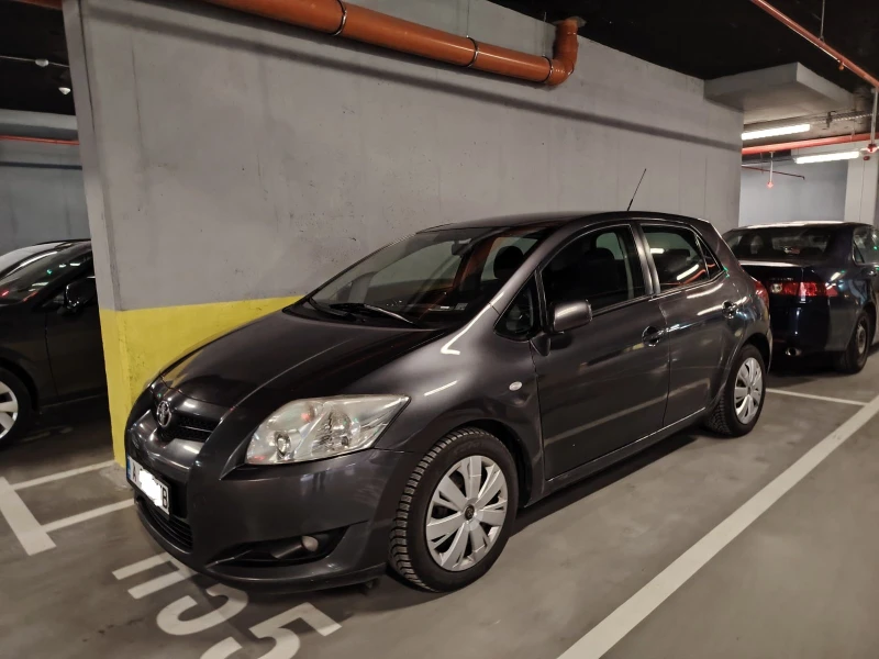 Toyota Auris, снимка 3 - Автомобили и джипове - 52956874