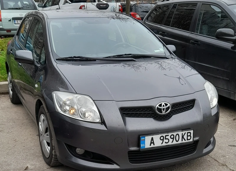 Toyota Auris, снимка 10 - Автомобили и джипове - 52956874