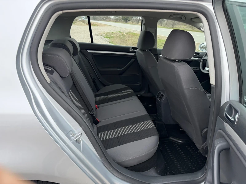 VW Golf 1.6/GAZ, снимка 15 - Автомобили и джипове - 53444121