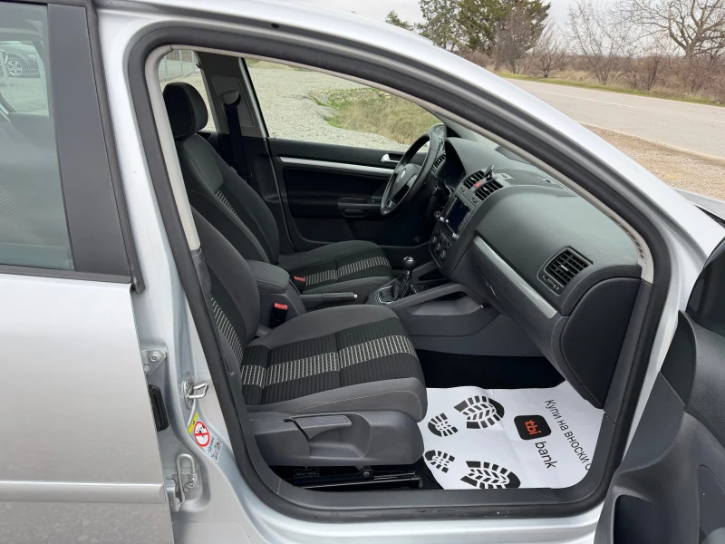 VW Golf 1.6/GAZ, снимка 13 - Автомобили и джипове - 53444121