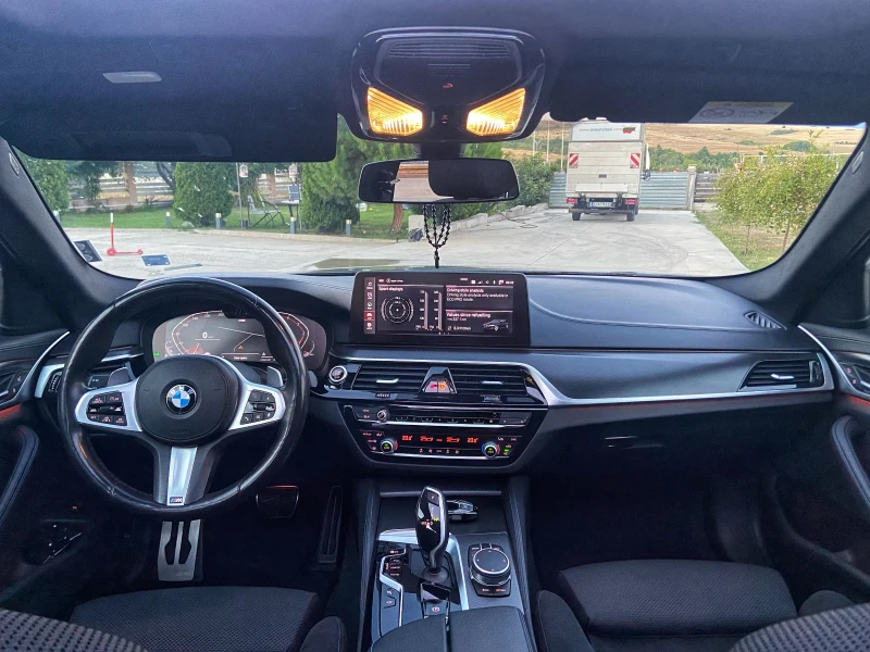 BMW 530 Xdrive M-pack Hybrid, снимка 11 - Автомобили и джипове - 53485263