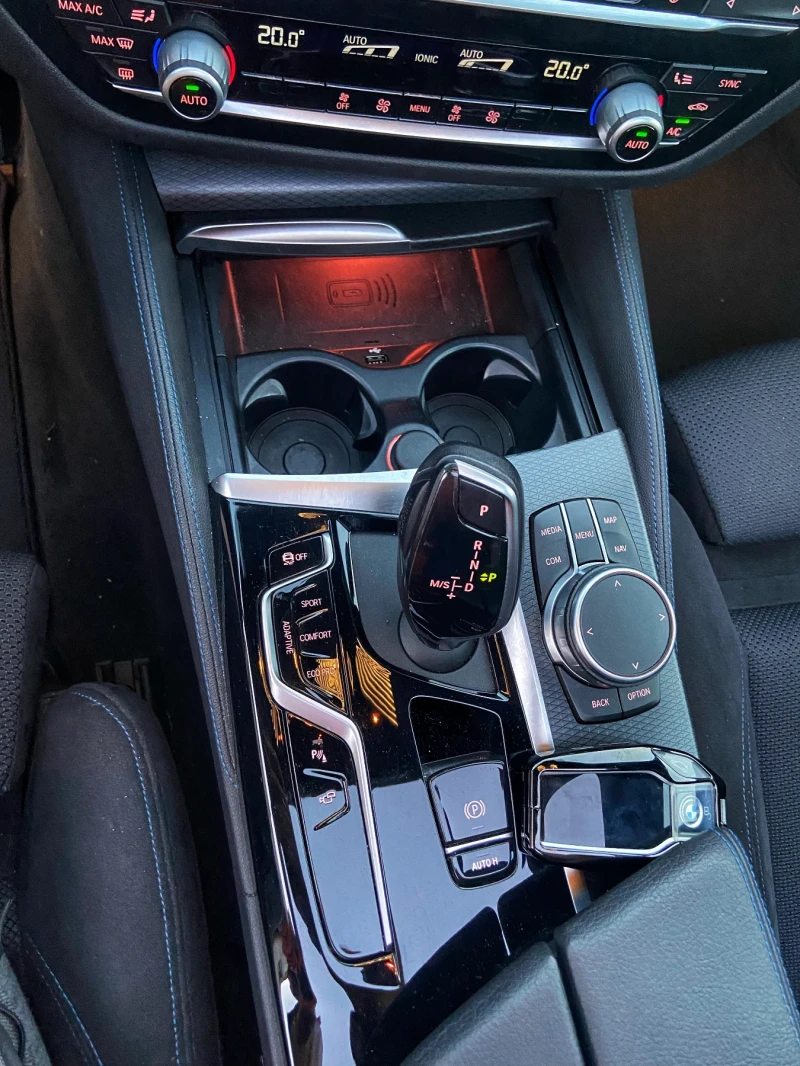 BMW 530 Xdrive M-pack Hybrid, снимка 12 - Автомобили и джипове - 53485263