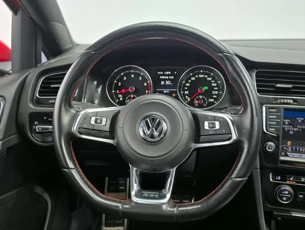 VW Golf 2.0 GTI | Mobile.bg   12