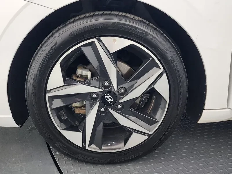 Hyundai Sonata 1.6 Inspiration, снимка 14 - Автомобили и джипове - 55185177