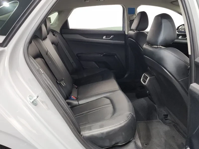 Kia K5 2.0 Lpi (For Rental Cars) Trendy, снимка 11 - Автомобили и джипове - 55738918