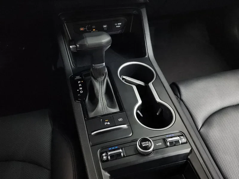 Kia K5 2.0 Lpi (For Rental Cars) Trendy, снимка 9 - Автомобили и джипове - 55738918