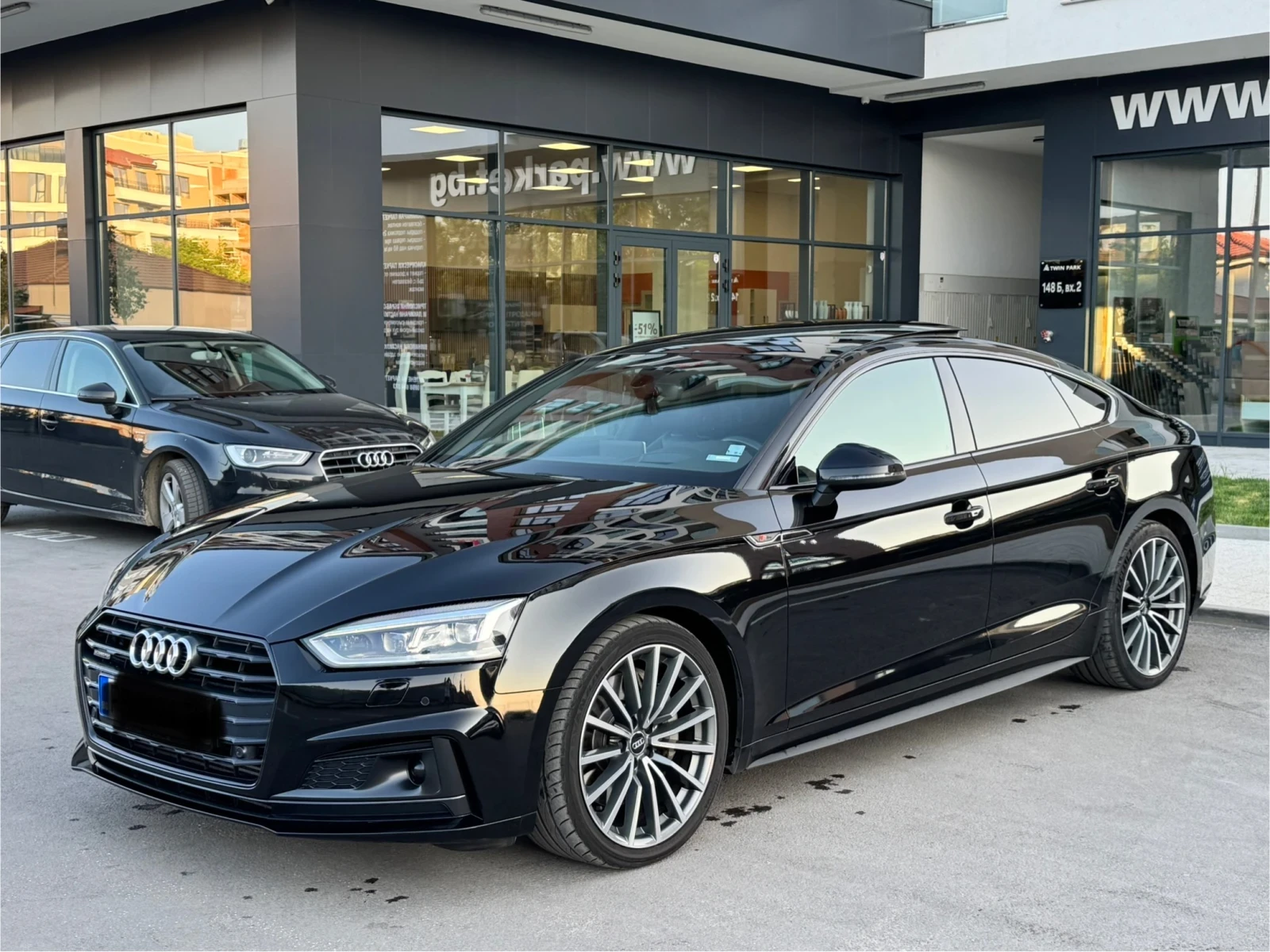 Audi A5 50 TDi* Sline* MATRIX* VIRTUAL* HUD* PANORAMA, снимка 2 - Автомобили и джипове - 55895725
