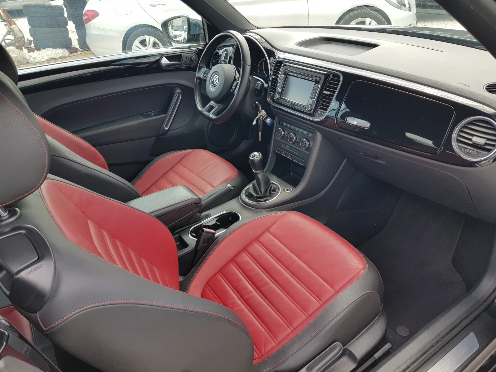 VW Beetle Maggiolino DESIGN 50S 1.6 TDI 105 ..  | Mobile.bg   12