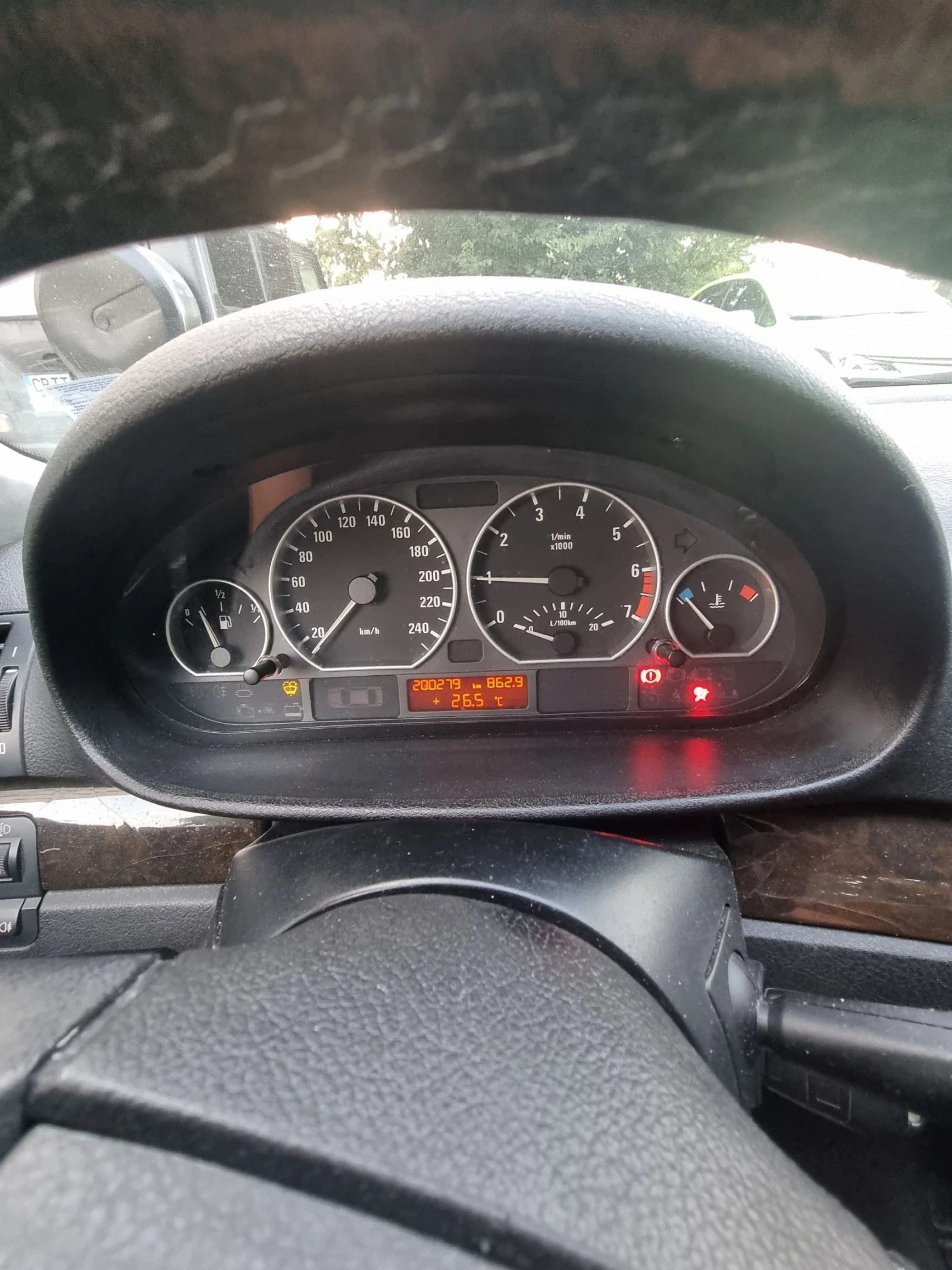 BMW 318  - изображение 6