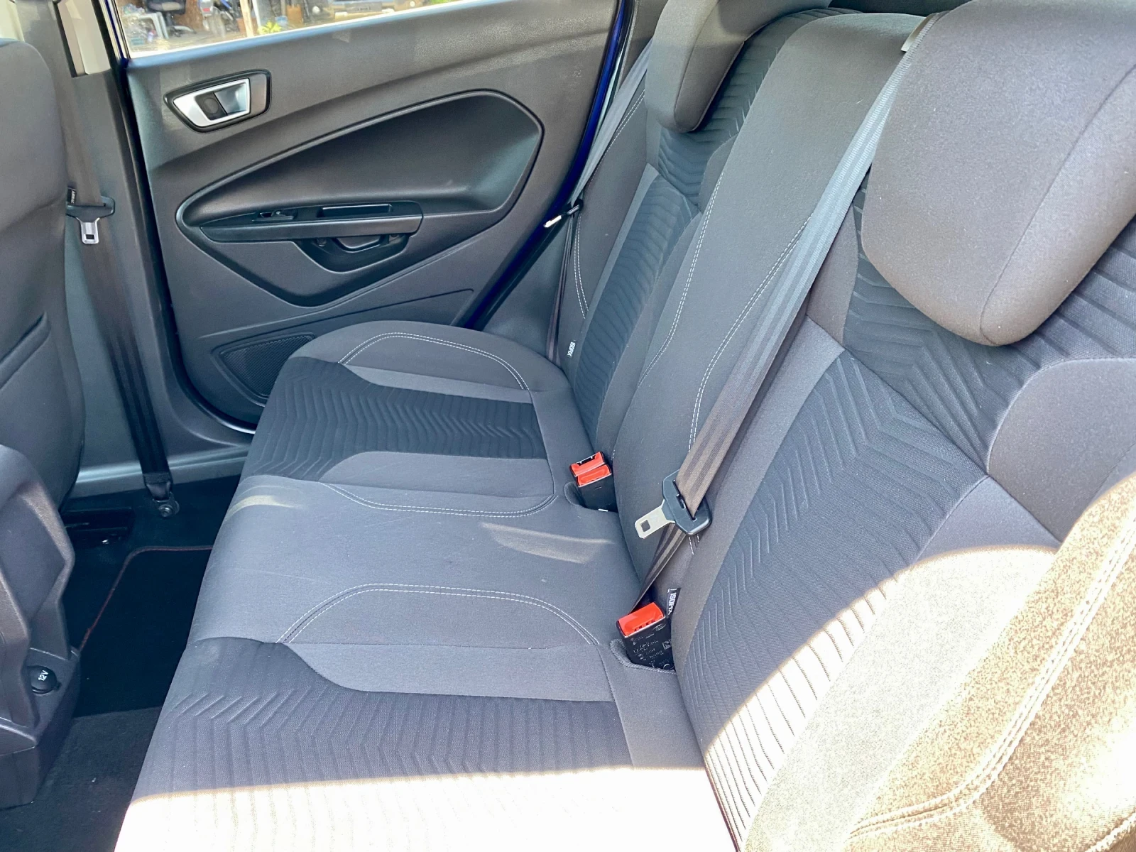 Ford Fiesta  - изображение 7
