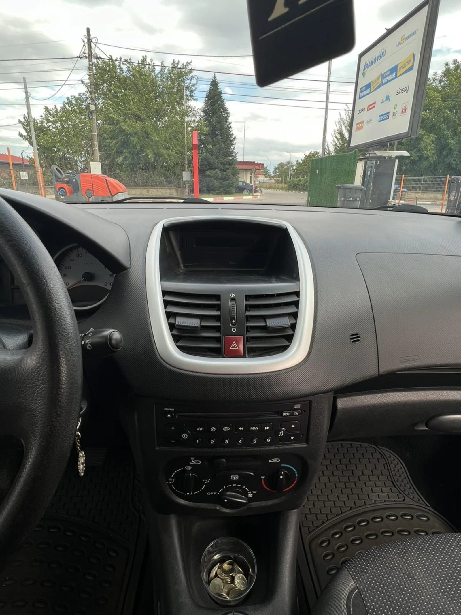 Peugeot 206 + 1.4 БЕНЗИН 75к.с - изображение 10