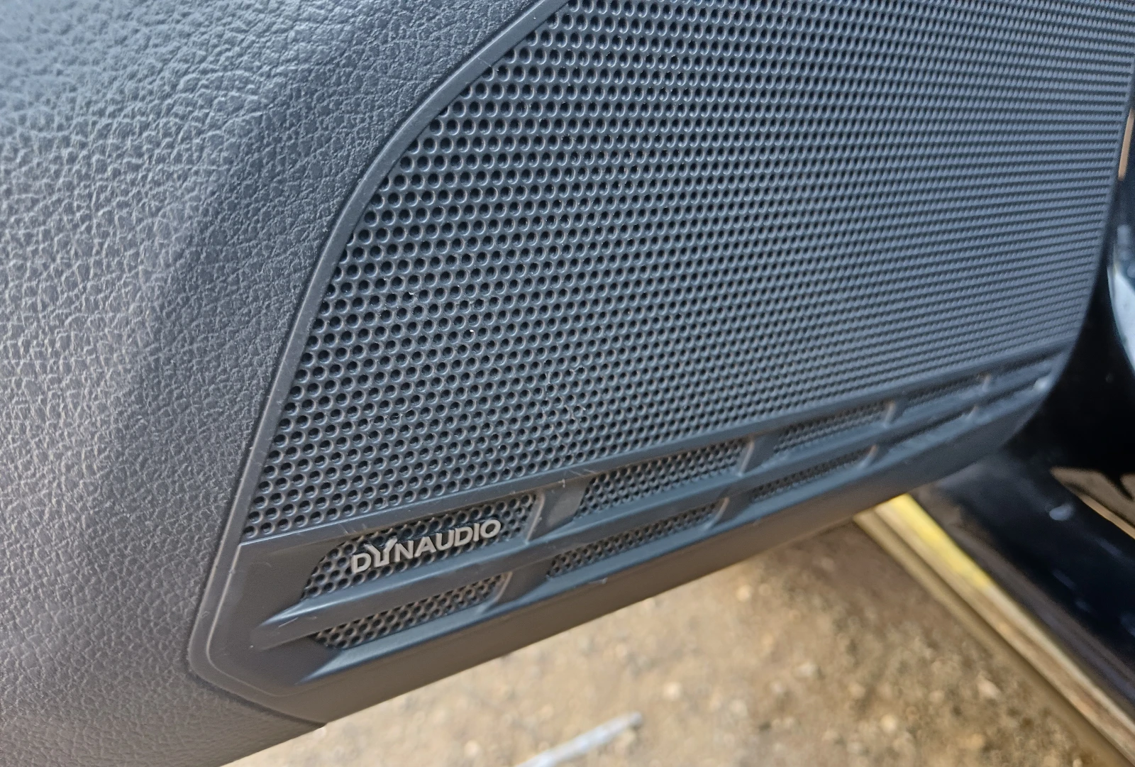 VW Golf MK 7.5 Facelift/2.0 TDI 150 ./Full LED/Distronic | Mobile.bg   10