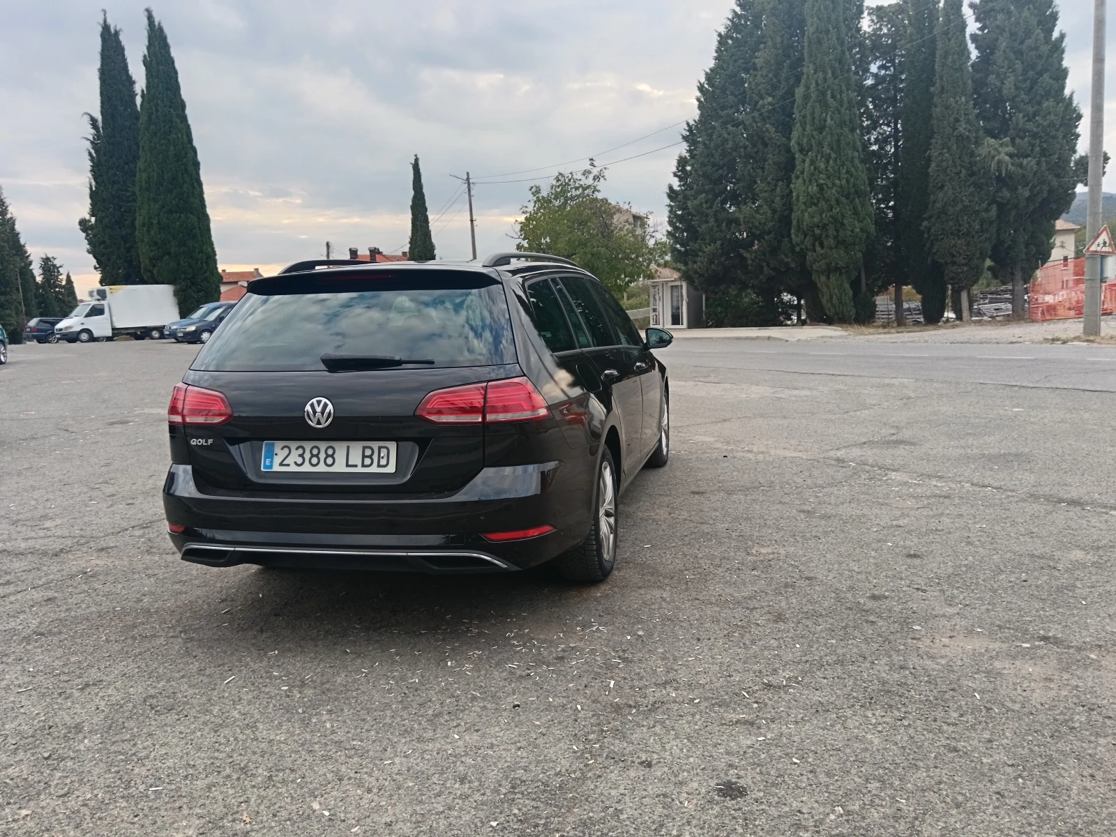 VW Golf MK 7.5 Facelift/2.0 TDI 150 ./Full LED/Distronic | Mobile.bg   5