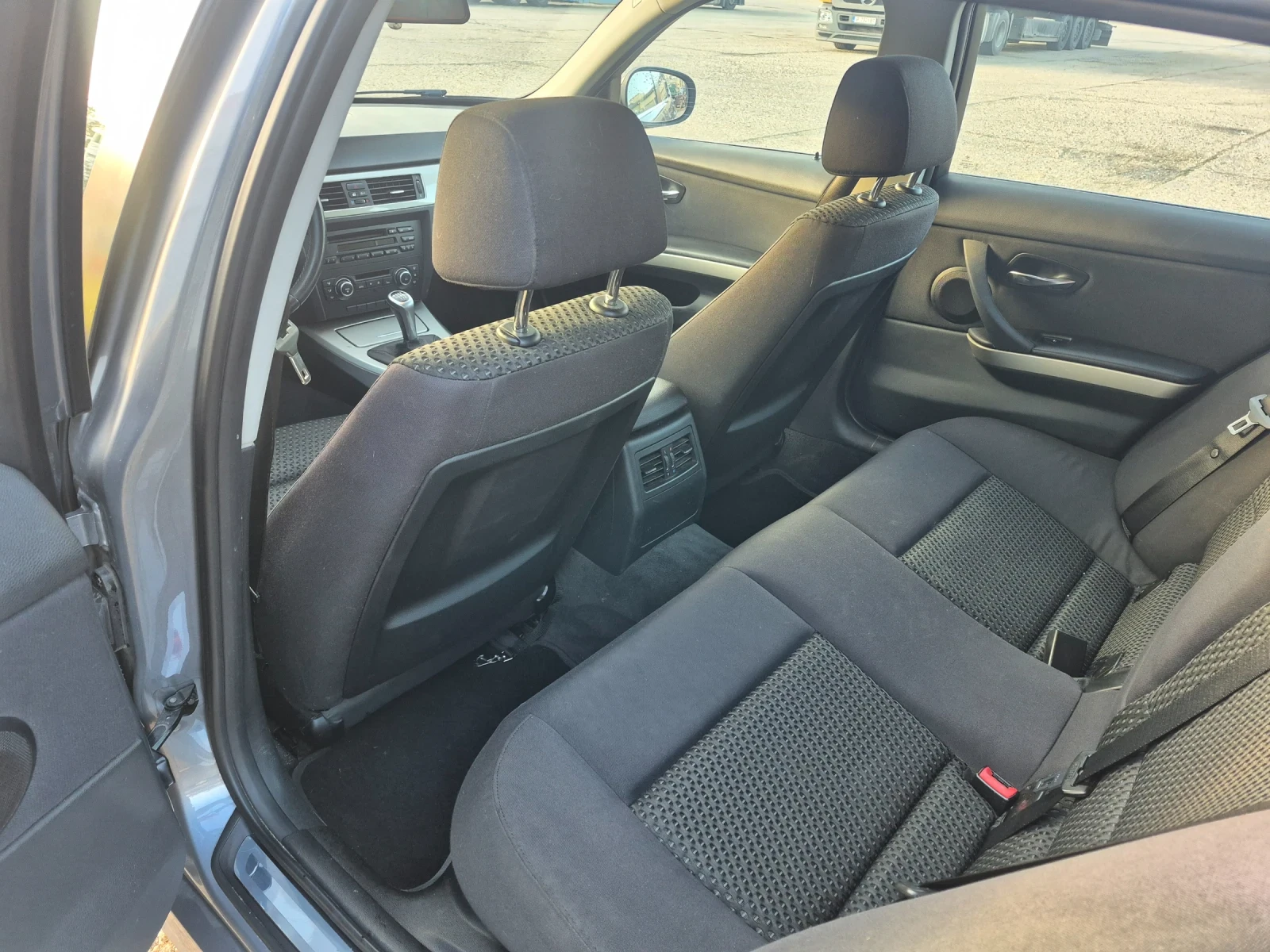 BMW 320 2011   | Mobile.bg   11