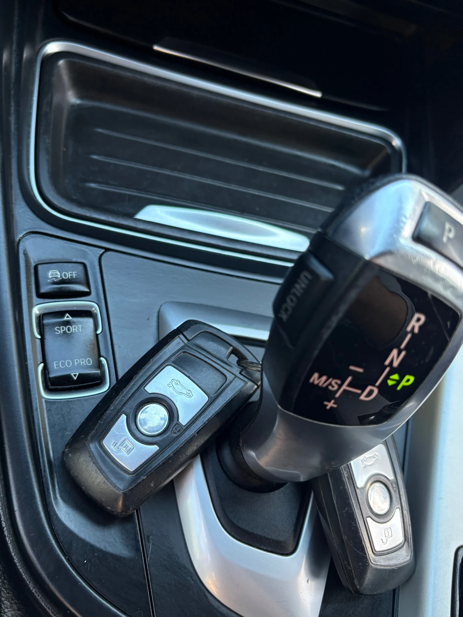 BMW 318 2.0d 143к.с. NAVI\ AUTOMAT, снимка 14 - Автомобили и джипове - 53854646