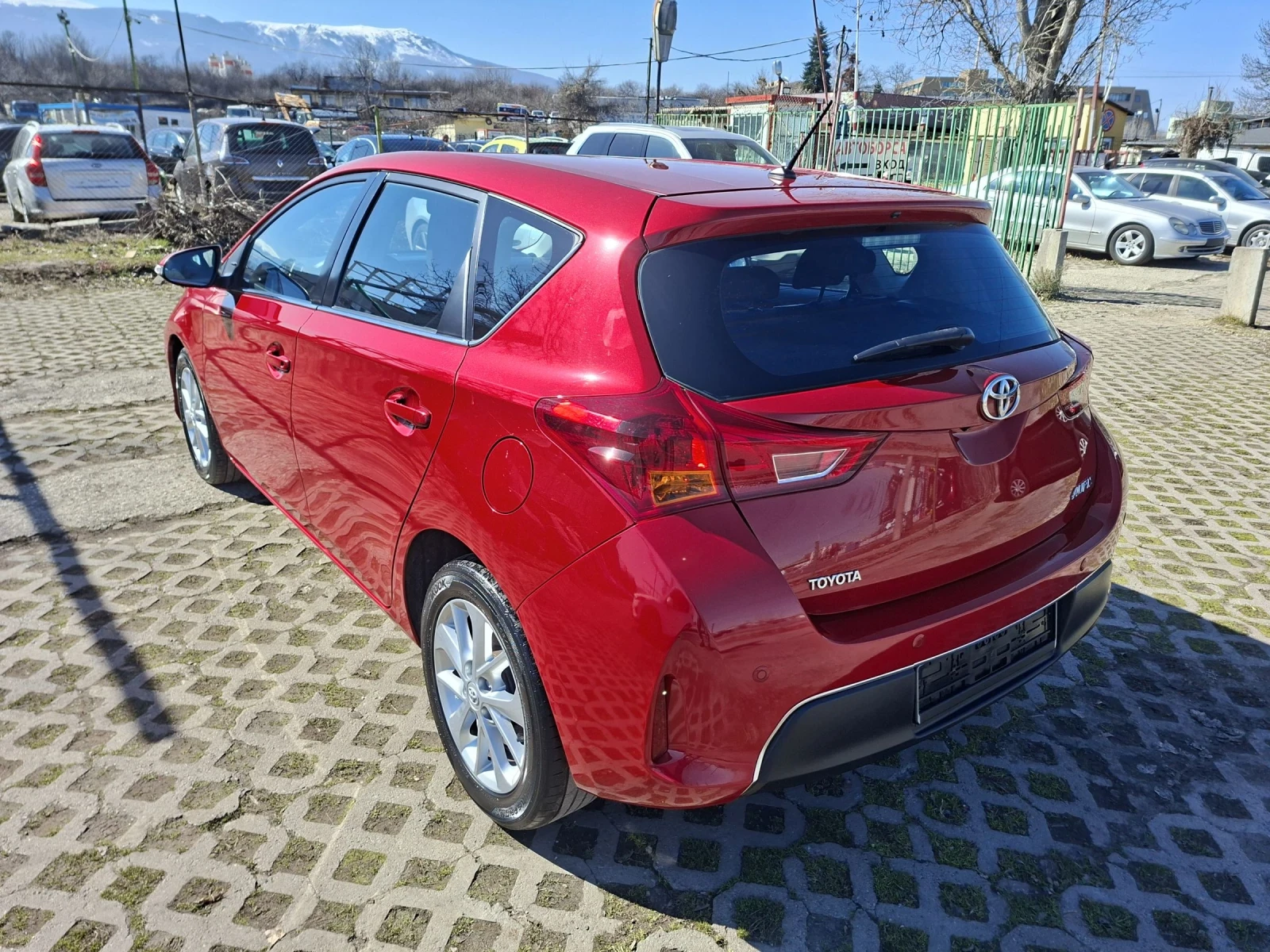 Toyota Auris КАТО НОВА, NAVI, KAMERA, SOL, 1.6i 132 К.С 6 СК., снимка 6 - Автомобили и джипове - 53683747