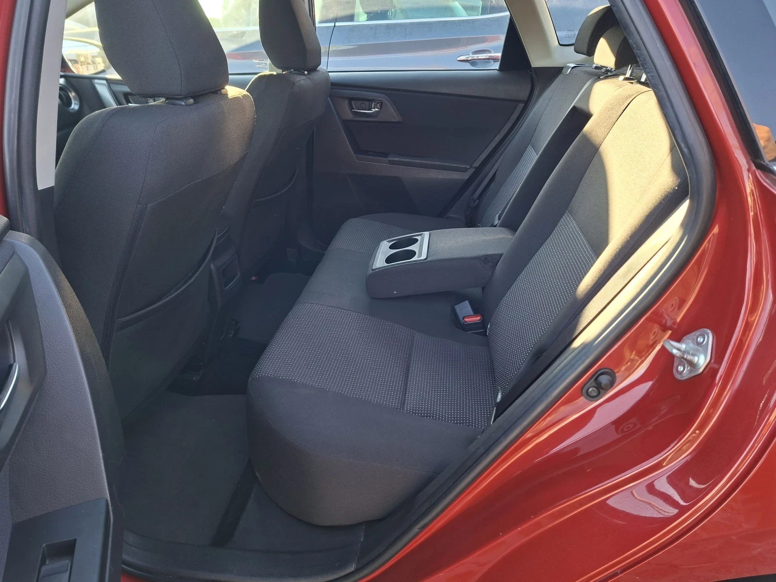 Toyota Auris КАТО НОВА, NAVI, KAMERA, SOL, 1.6i 132 К.С 6 СК., снимка 15 - Автомобили и джипове - 53683747