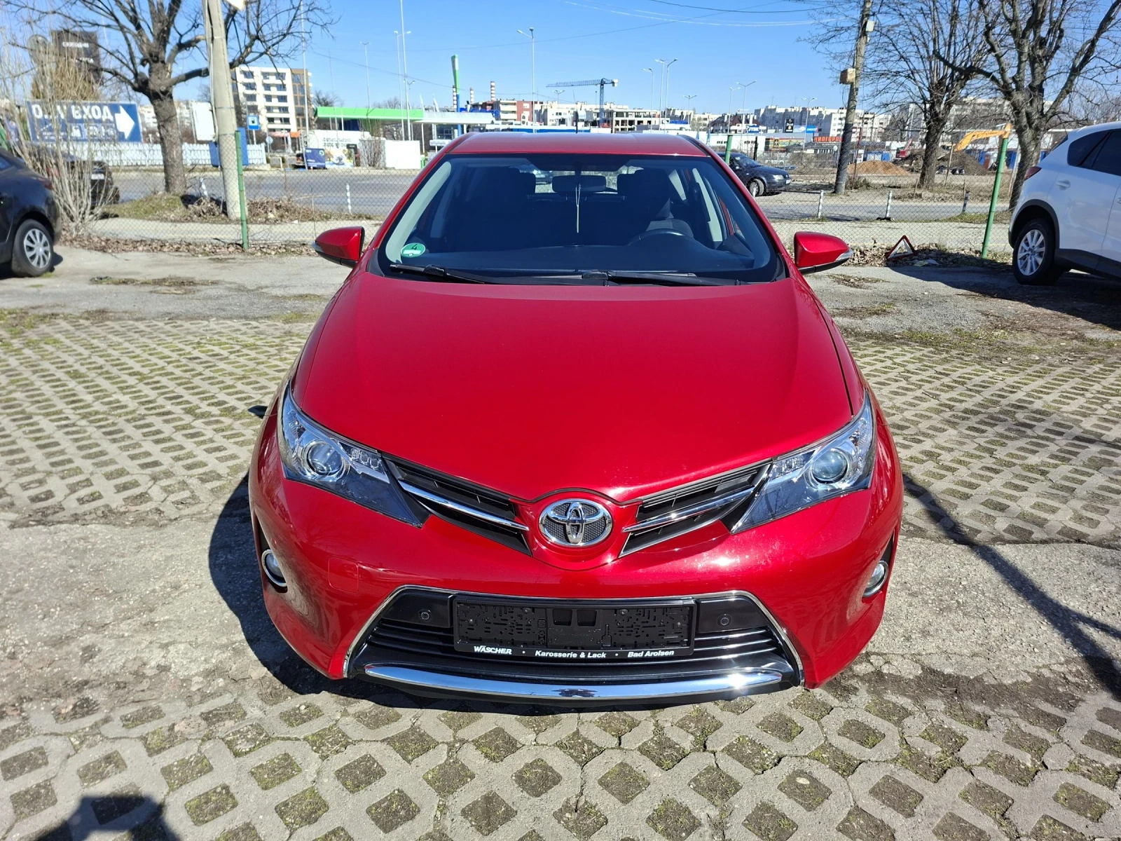 Toyota Auris КАТО НОВА, NAVI, KAMERA, SOL, 1.6i 132 К.С 6 СК., снимка 2 - Автомобили и джипове - 53683747