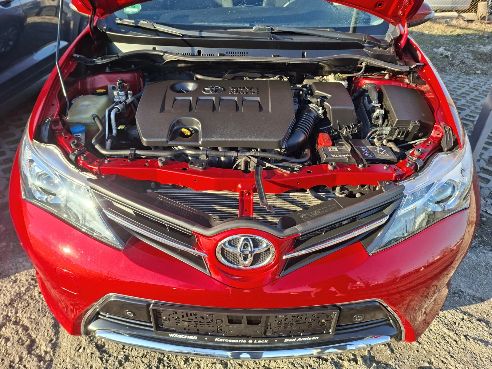 Toyota Auris КАТО НОВА, NAVI, KAMERA, SOL, 1.6i 132 К.С 6 СК., снимка 9 - Автомобили и джипове - 53683747