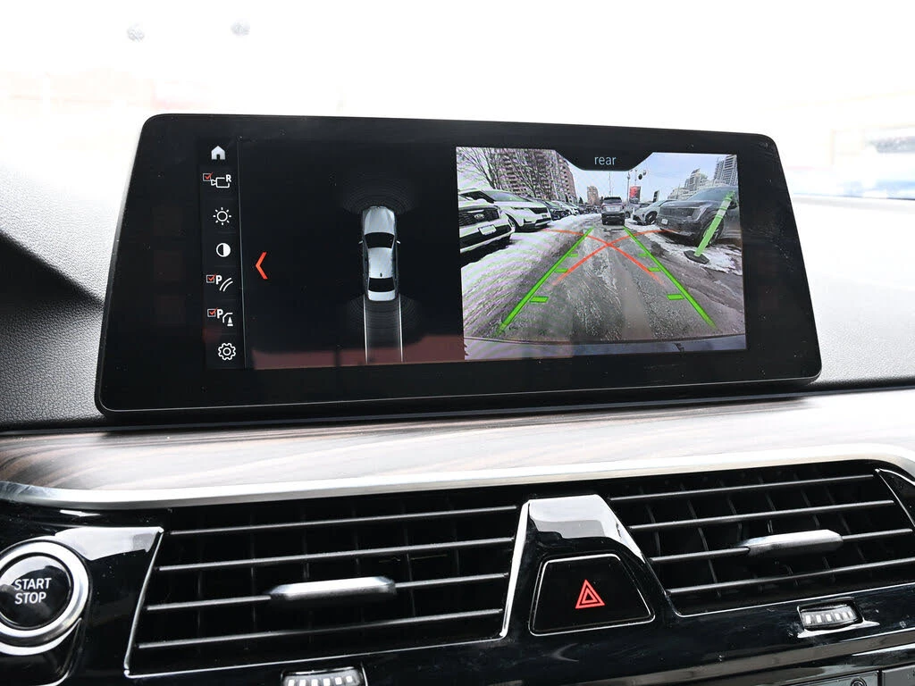 BMW 530 FULL* iPerformance* АвтоКредит* (ЦЕНА ДО БГ), снимка 17 - Автомобили и джипове - 53828358