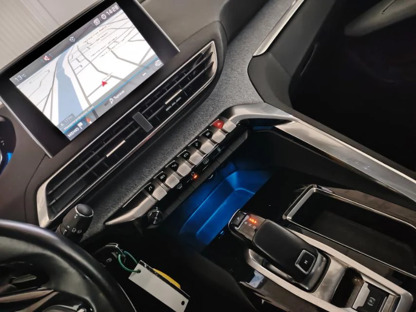 Peugeot 3008 2020гАВТОМАТ-ALLURE-1.5HDi-130кс-152хил.км-ОТЛИЧЕН, снимка 11 - Автомобили и джипове - 54083441