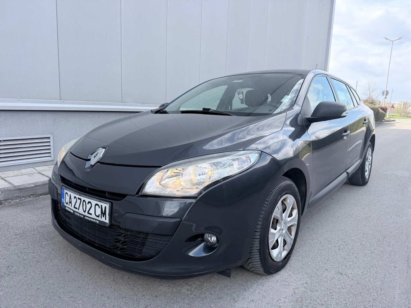 Renault Megane, снимка 7 - Автомобили и джипове - 54161345