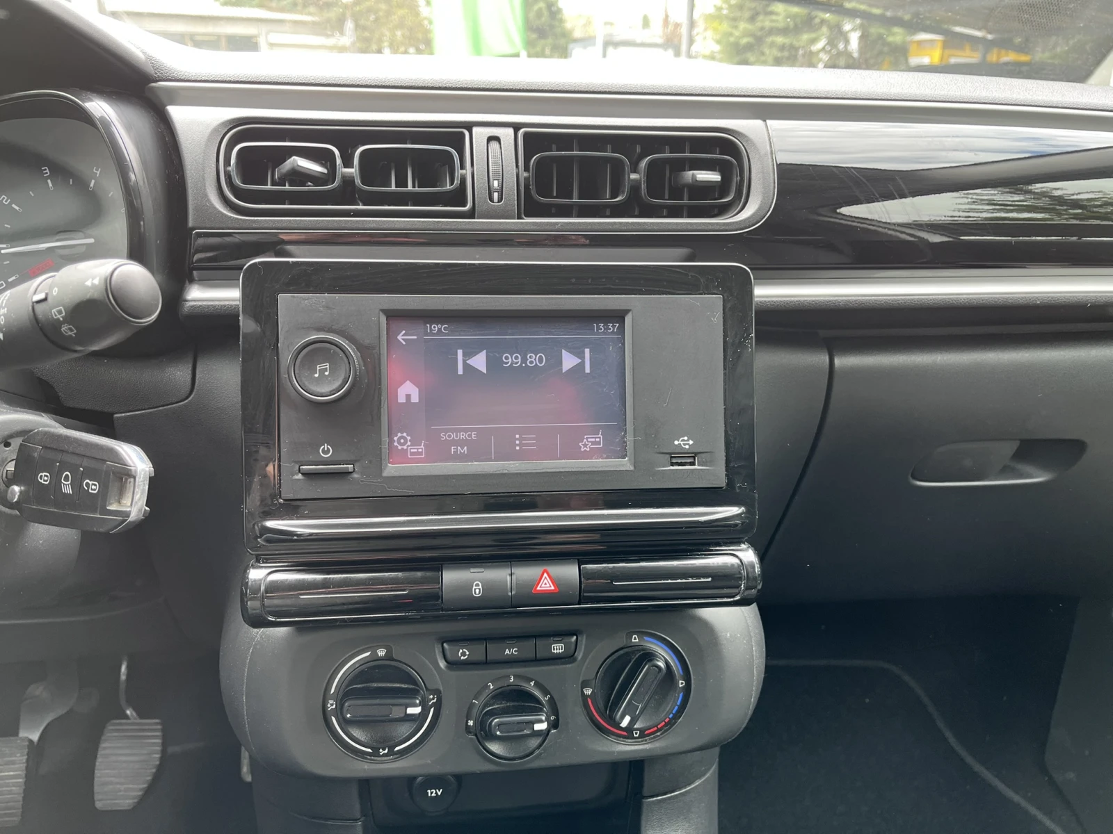 Citroen C3 1.2 Feel 83 к.с, снимка 14 - Автомобили и джипове - 54305057