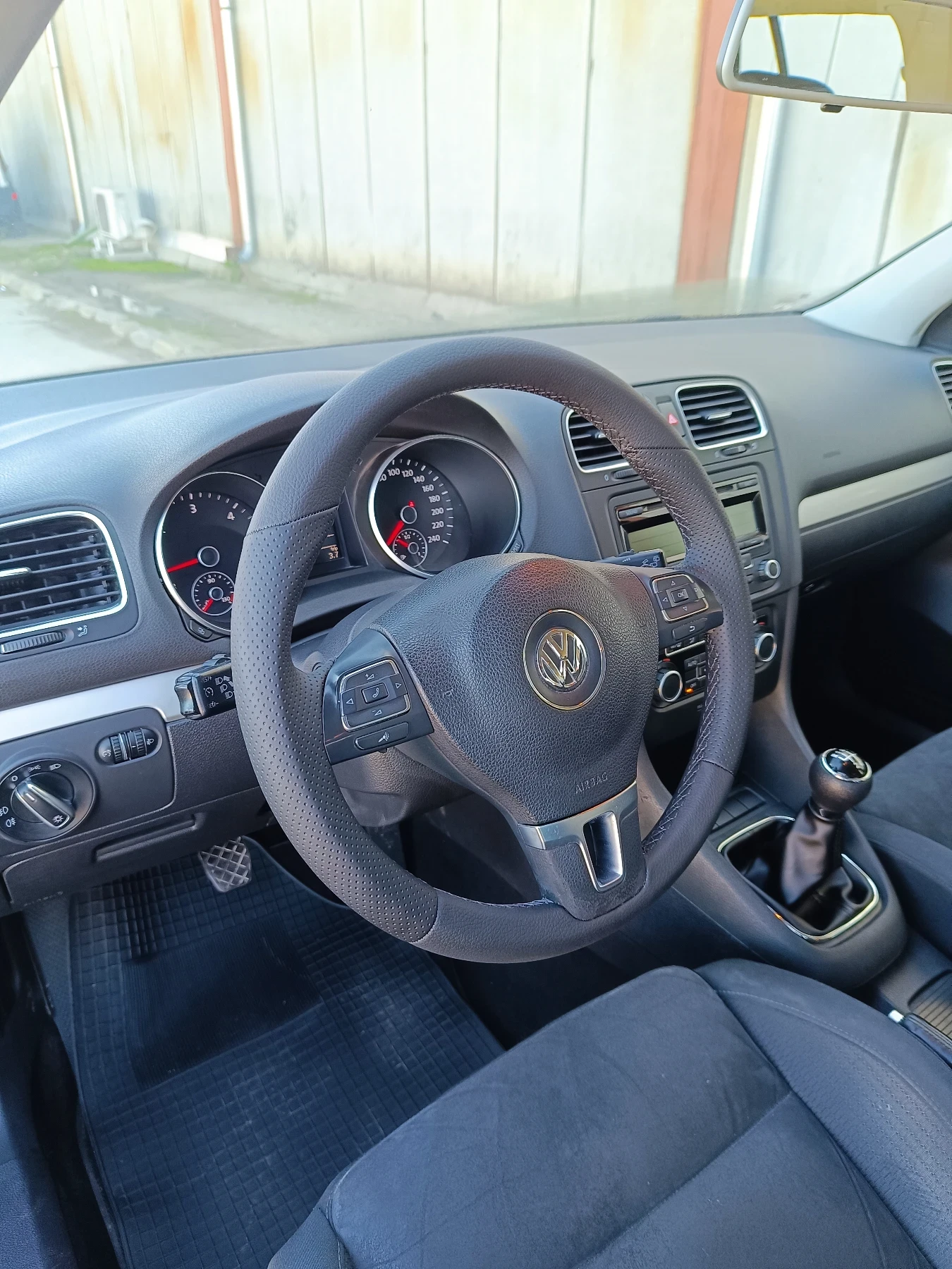 VW Golf 1.6 TDI / Highline / Alcantara | Mobile.bg � ����������� 8
