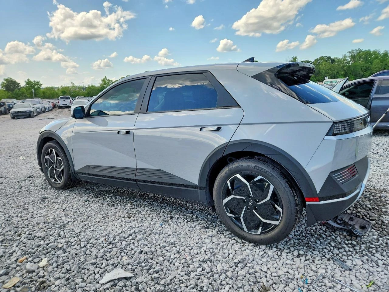 Hyundai Ioniq 5 SEL RWD | 2023 | 77.4 kWh | 229 к.с. | , снимка 2 - Автомобили и джипове - 54592404